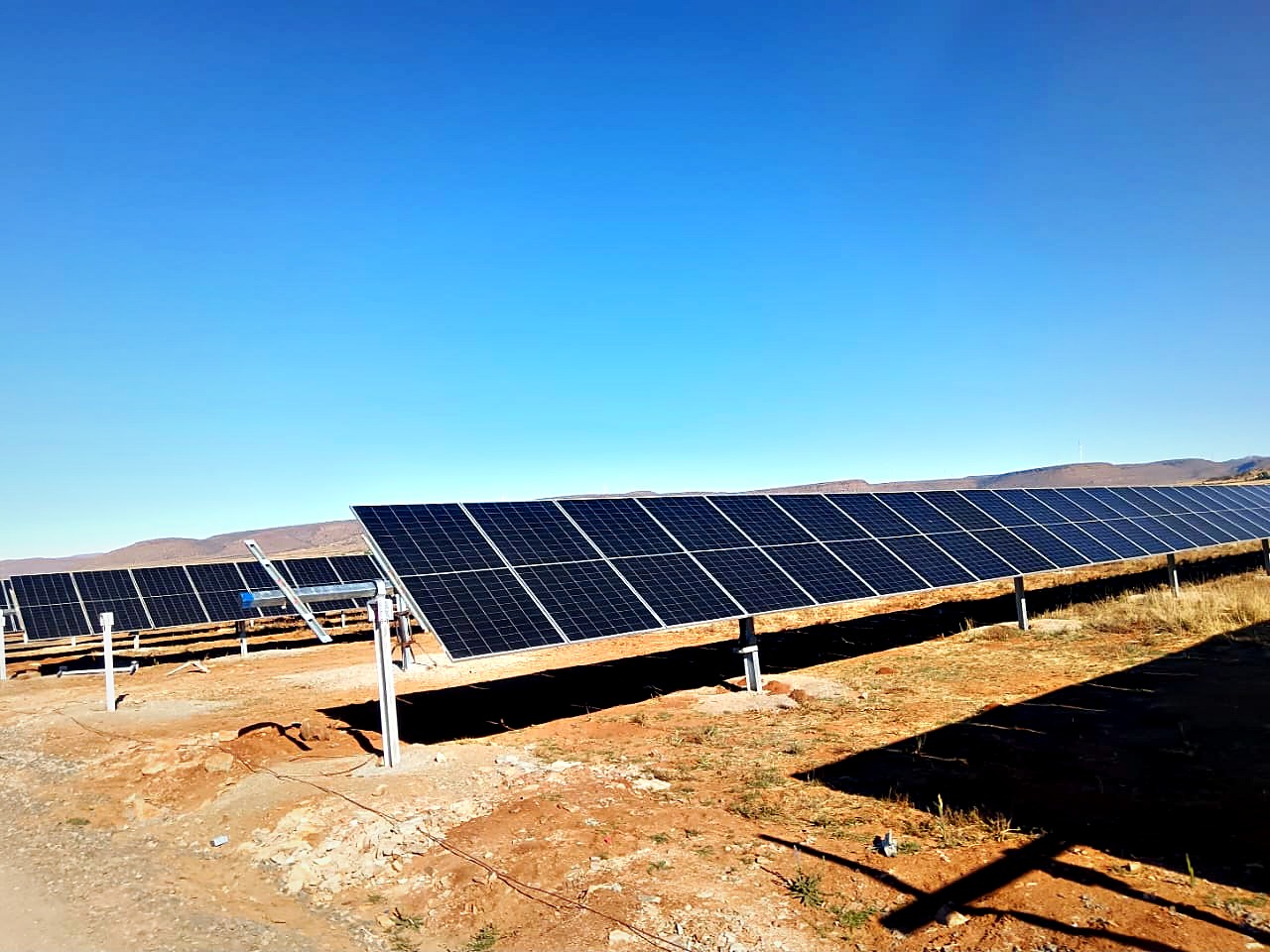 Single-axis tracker with solar modules installed at the Mooiplaats solar PV plant